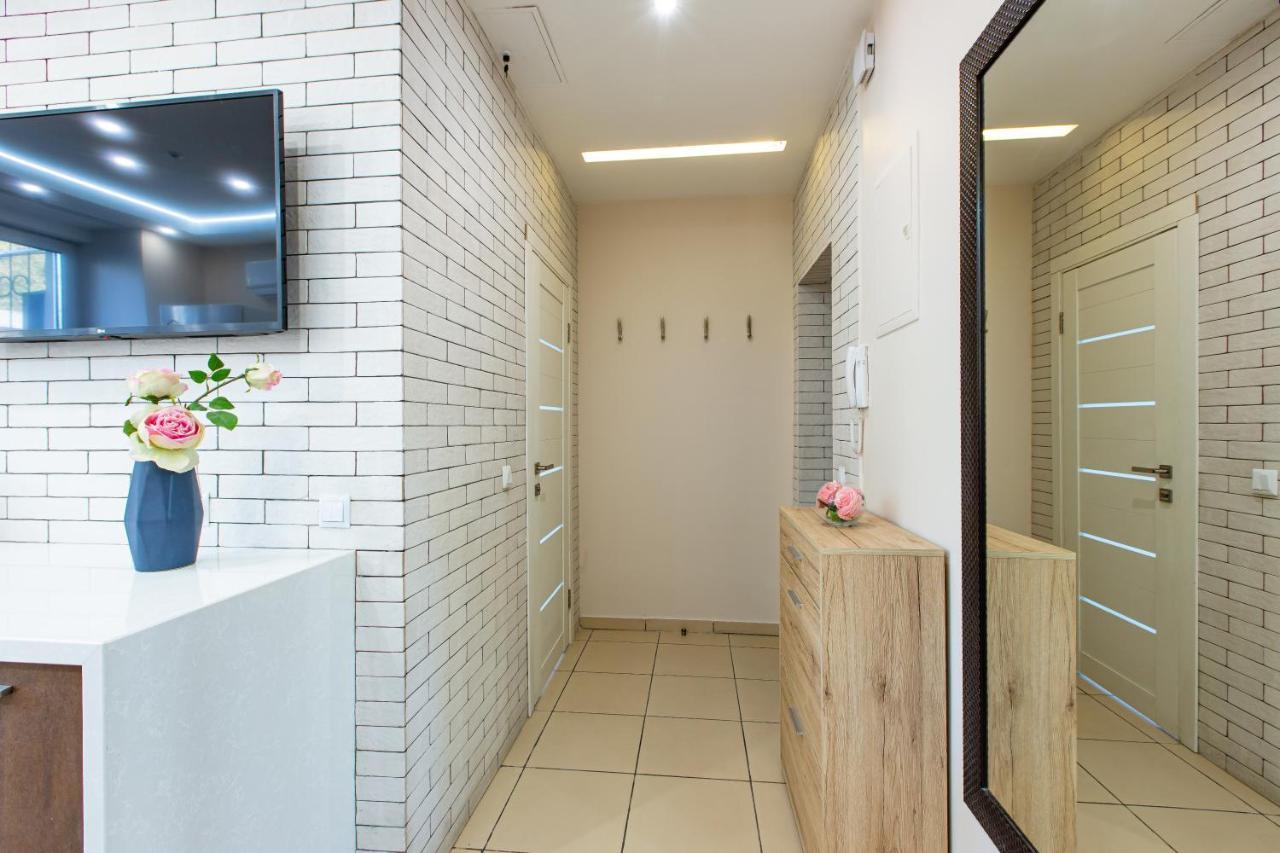 Big Jacuzzi , Sauna , Khreshchatyk Apartments Kiev Eksteriør bilde