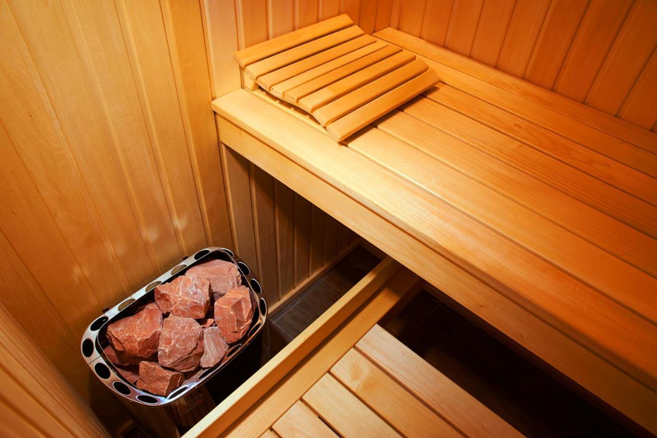 Big Jacuzzi , Sauna , Khreshchatyk Apartments Kiev Eksteriør bilde